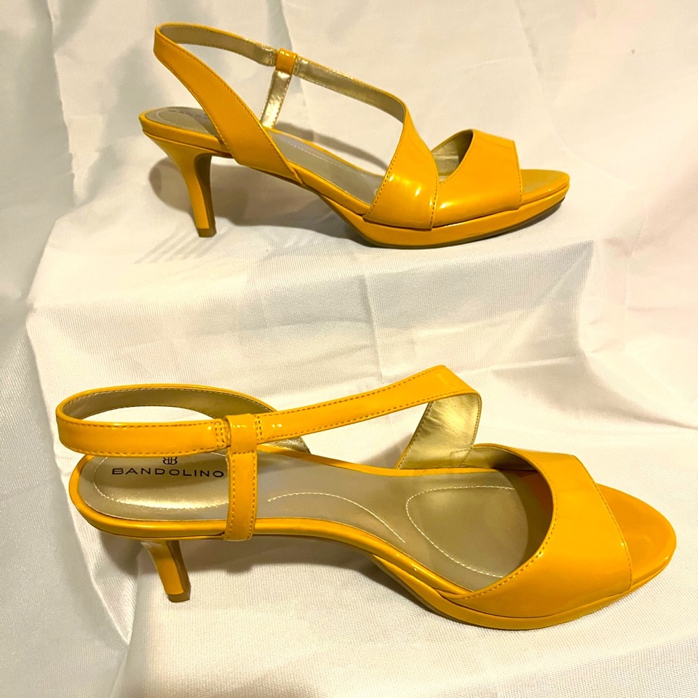 Bandolino heels - very good condition
